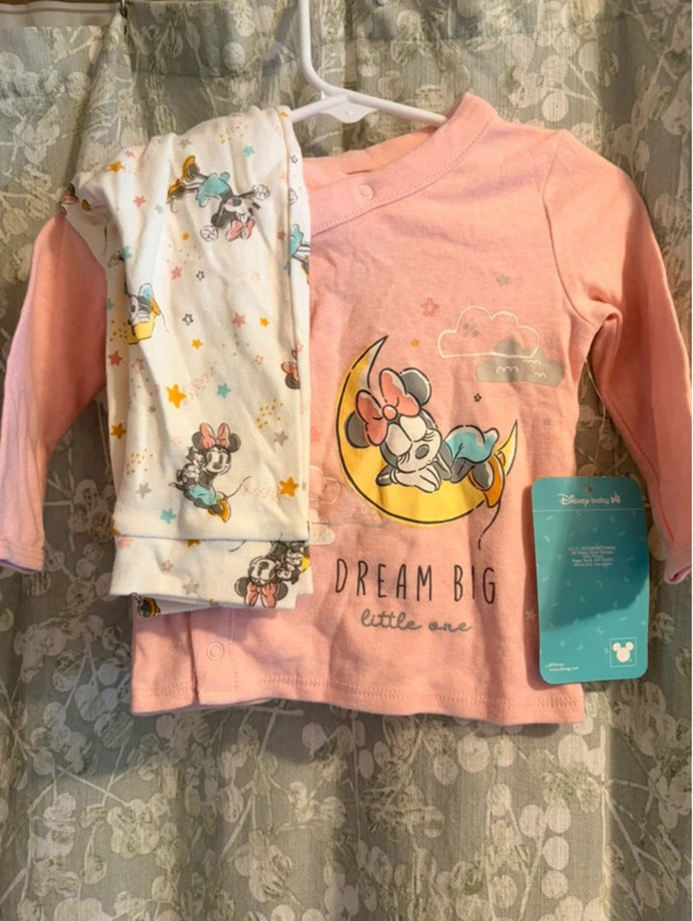 NWT Minnie Mouse 2 piece set dream big 6-9mo